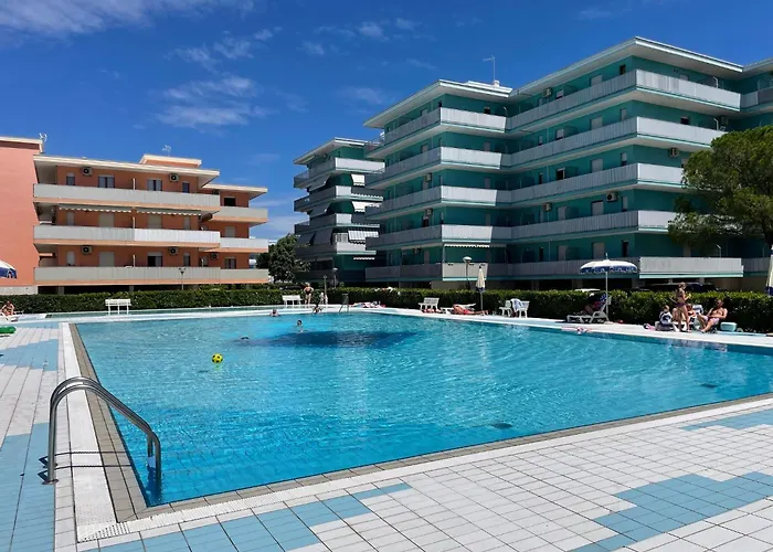 Cozy With Pool Access Apartment Bibione